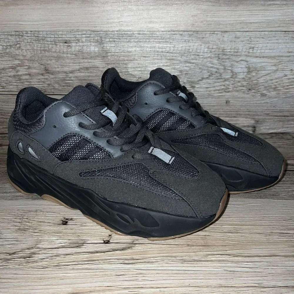 NEW Adidas Yeezy Boost 700 V1 Utility Black Mens Size 7.5 FV5304 Fashion… - Picture 11 of 11